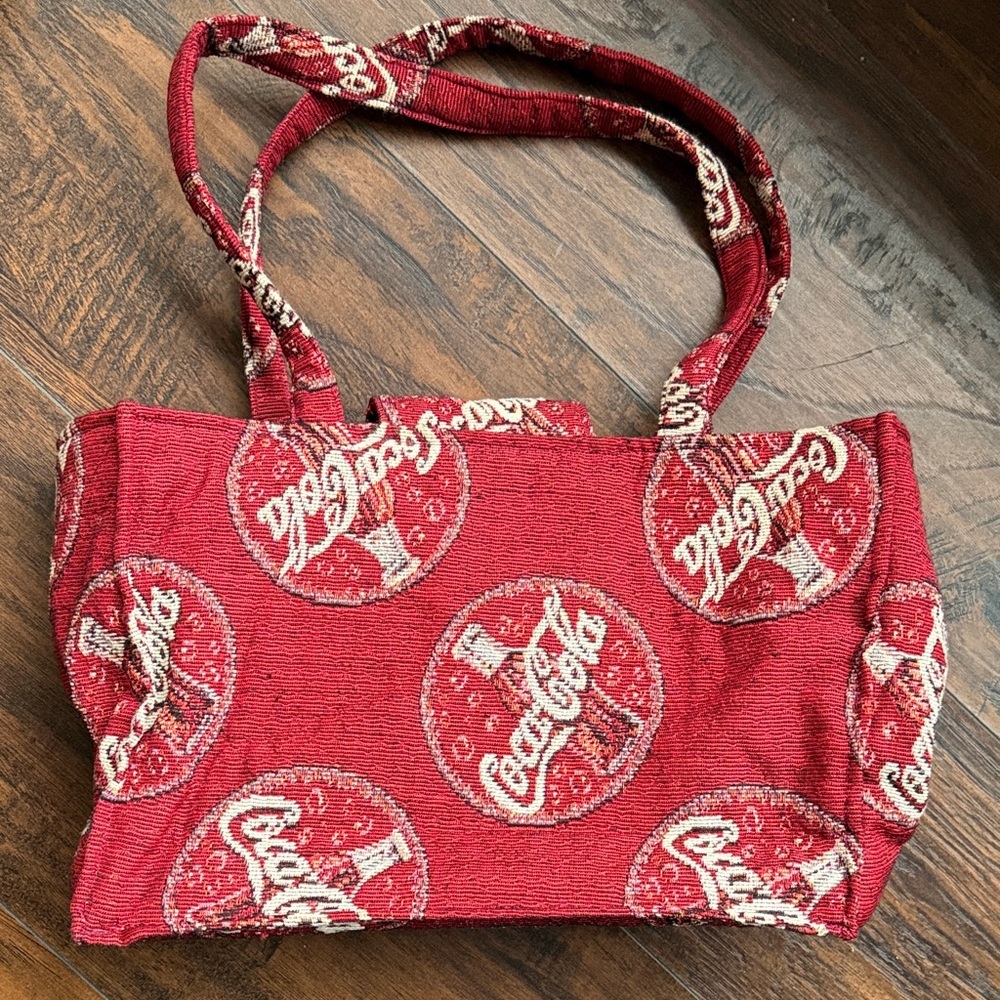 Vintage Coca Cola Patterned Red Tote (Z11)